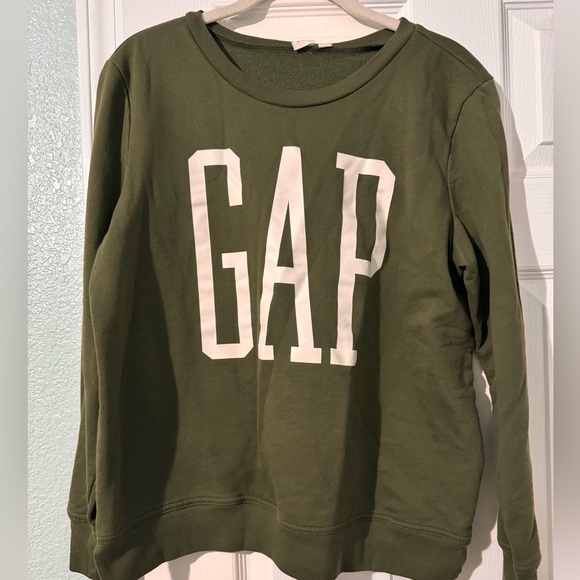 GAP Crewneck - Picture 2 of 3